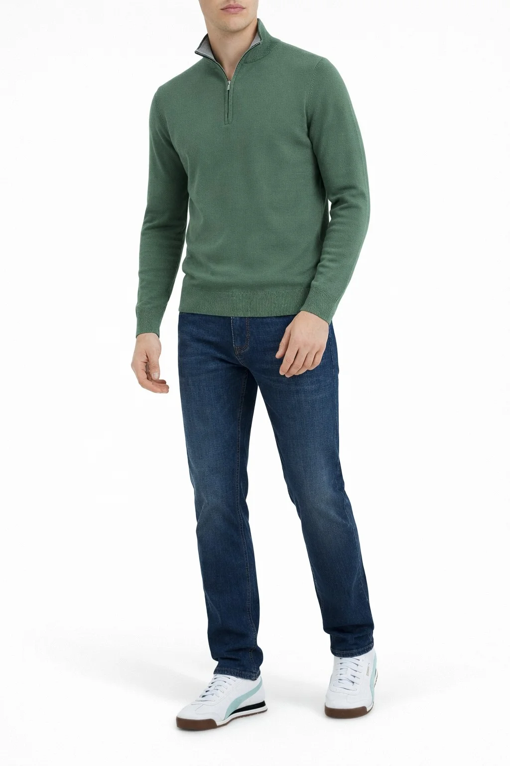 Вид спереди в полный рост (шаг вперёд)